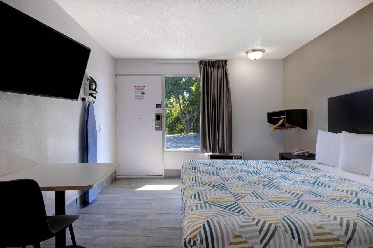 Crestview Inn ブランソン・ウェスト エクステリア 写真